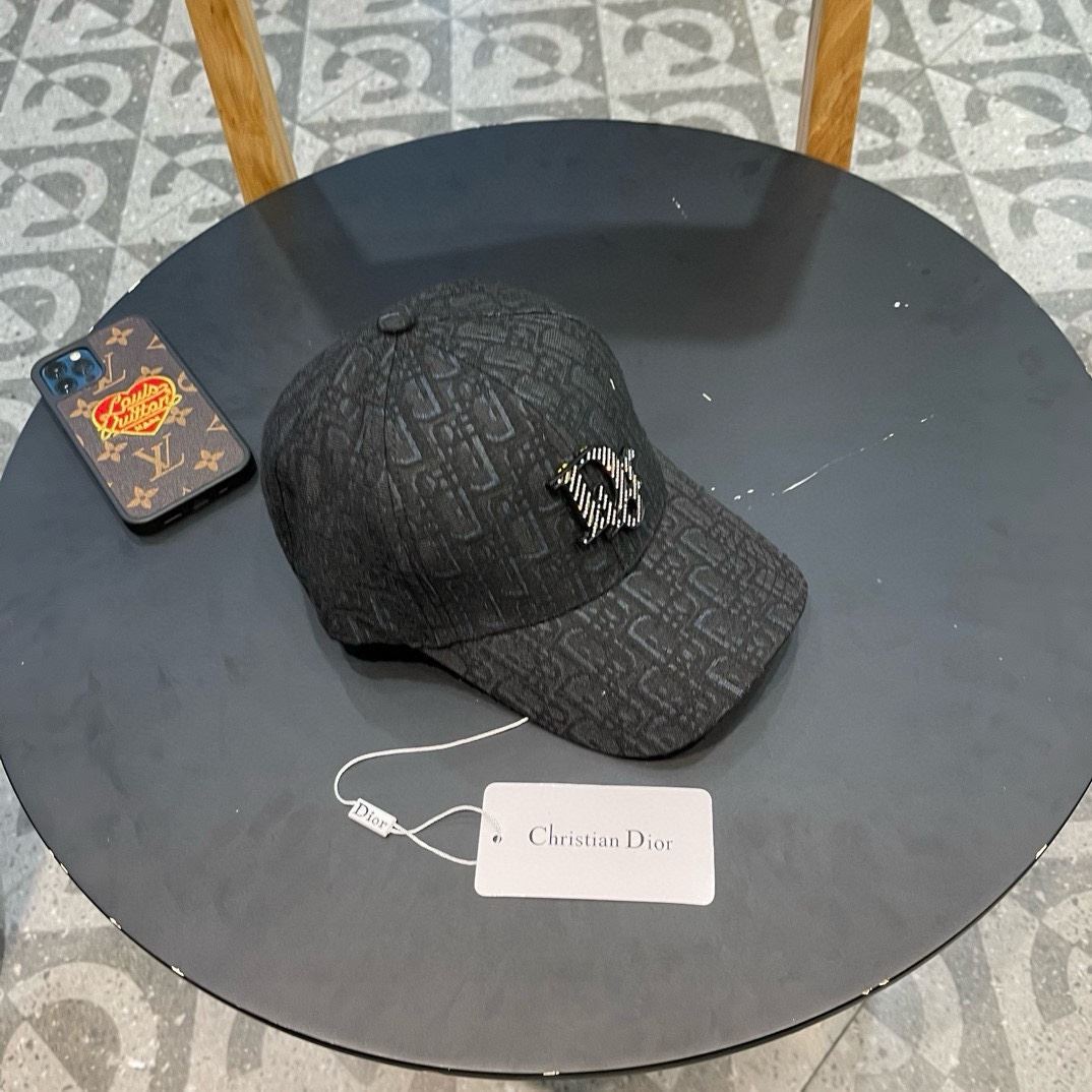 Christian Dior Caps